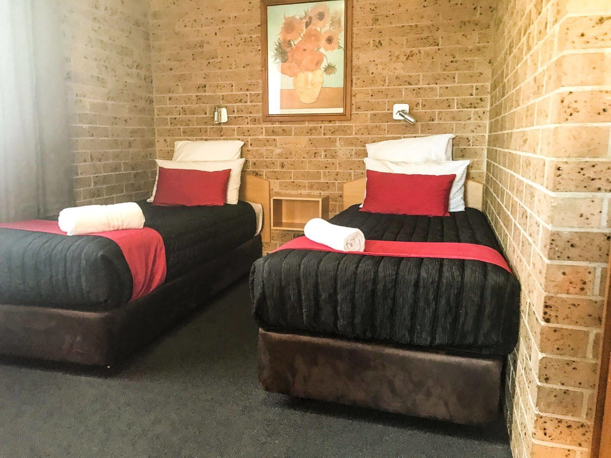 Colonial Motel Richmond Ngoại thất bức ảnh